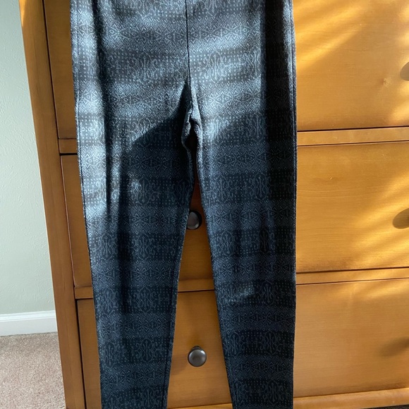 Hollister Pants - Hollister Winter Pattern Leggings